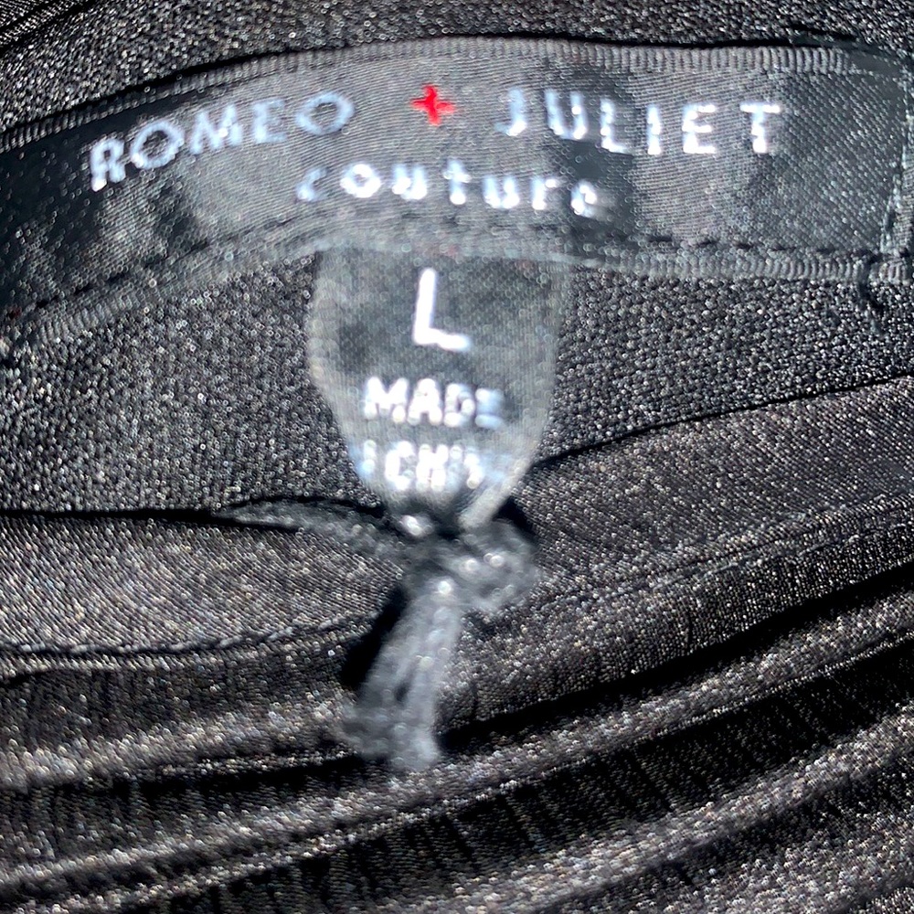 Romeo + Juliet couture - Picture 8 of 11
